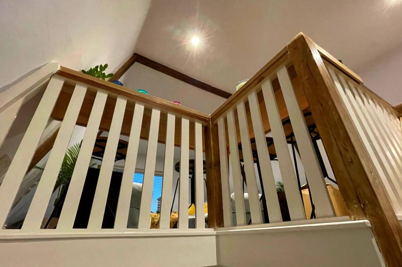 Stunning Luxury Apartment In Central Lymington Exteriör bild